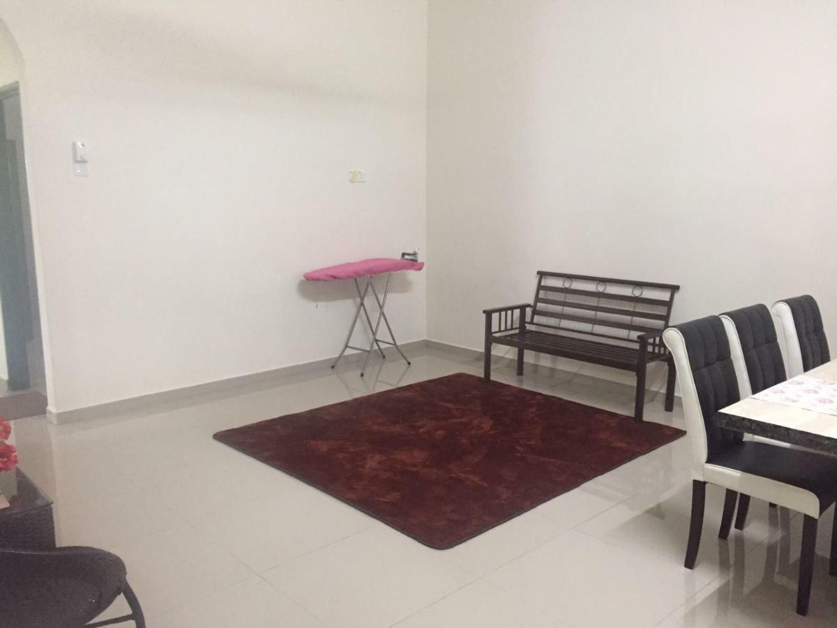 Patin Guest House @Desa Telok Ira, Temerloh Pahang Kampong Paya Kerinau Exterior photo