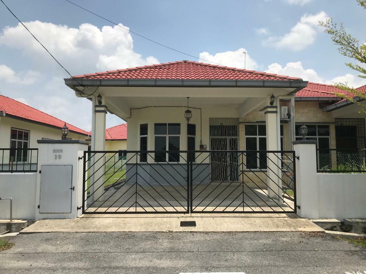 Patin Guest House @Desa Telok Ira, Temerloh Pahang Kampong Paya Kerinau Exterior photo